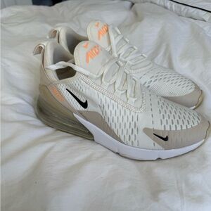 Nike Air Max 270 Sneakers
